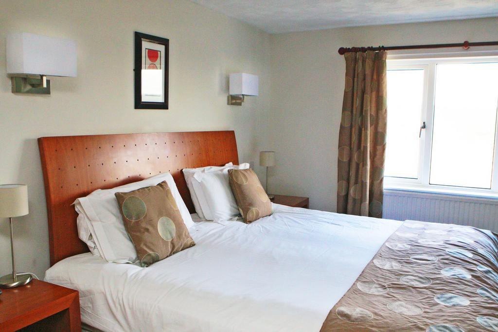 Clough Manor Hotell Denshaw Exteriör bild